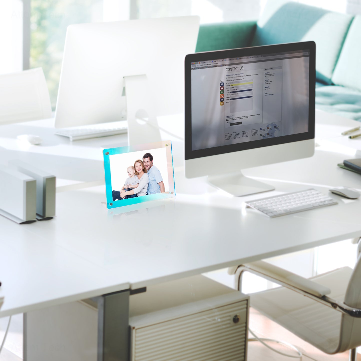 Acrylic Photo Frame - Thin, 5"x7"