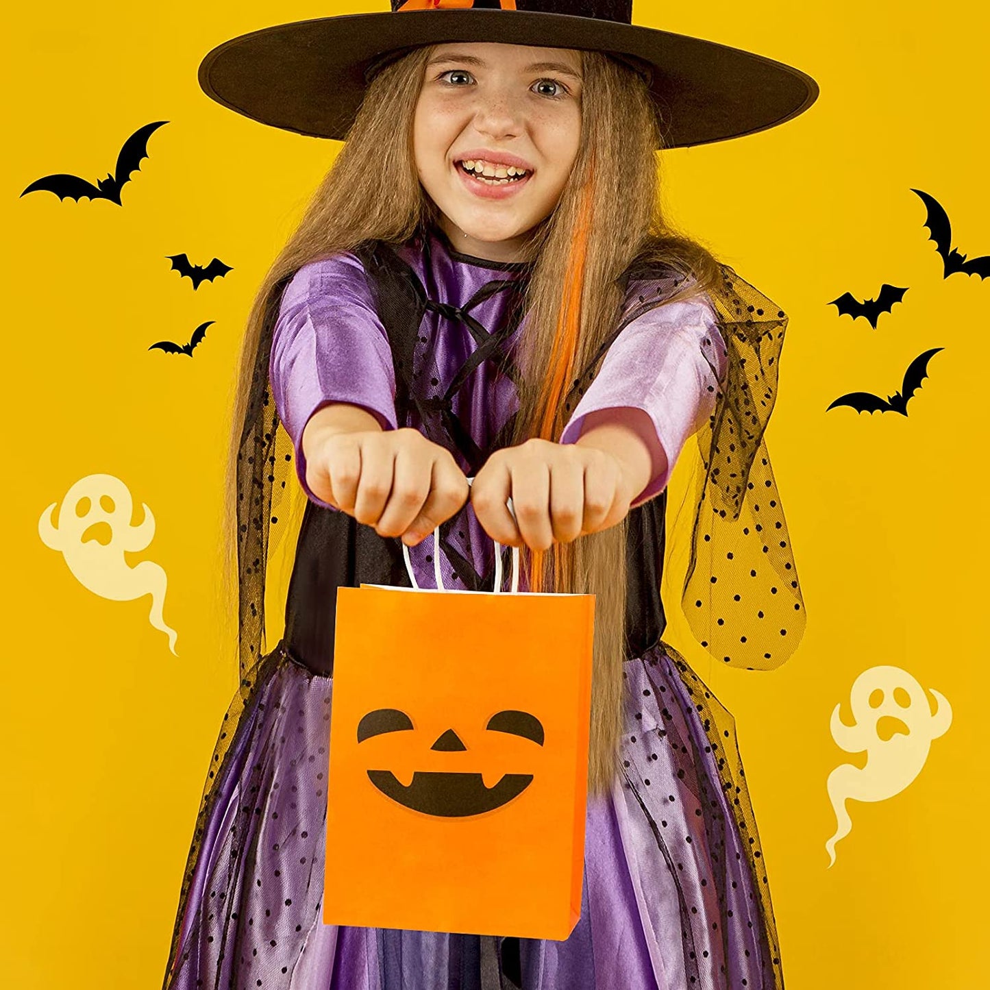 16-Pack Halloween Pumpkin Kraft Paper Treat Bags with Handles Trick or Treat